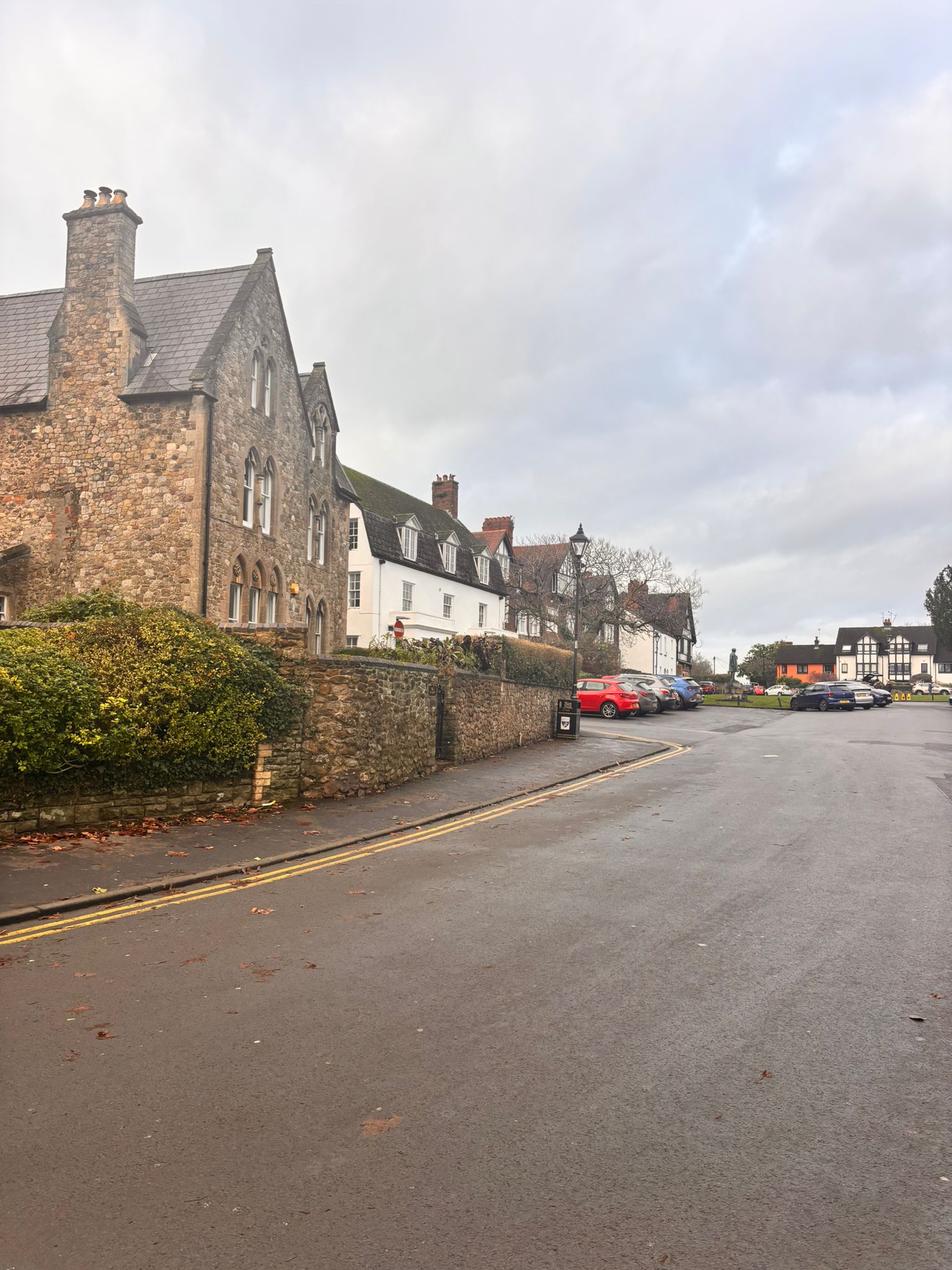 Llun o Bentref Llandaf