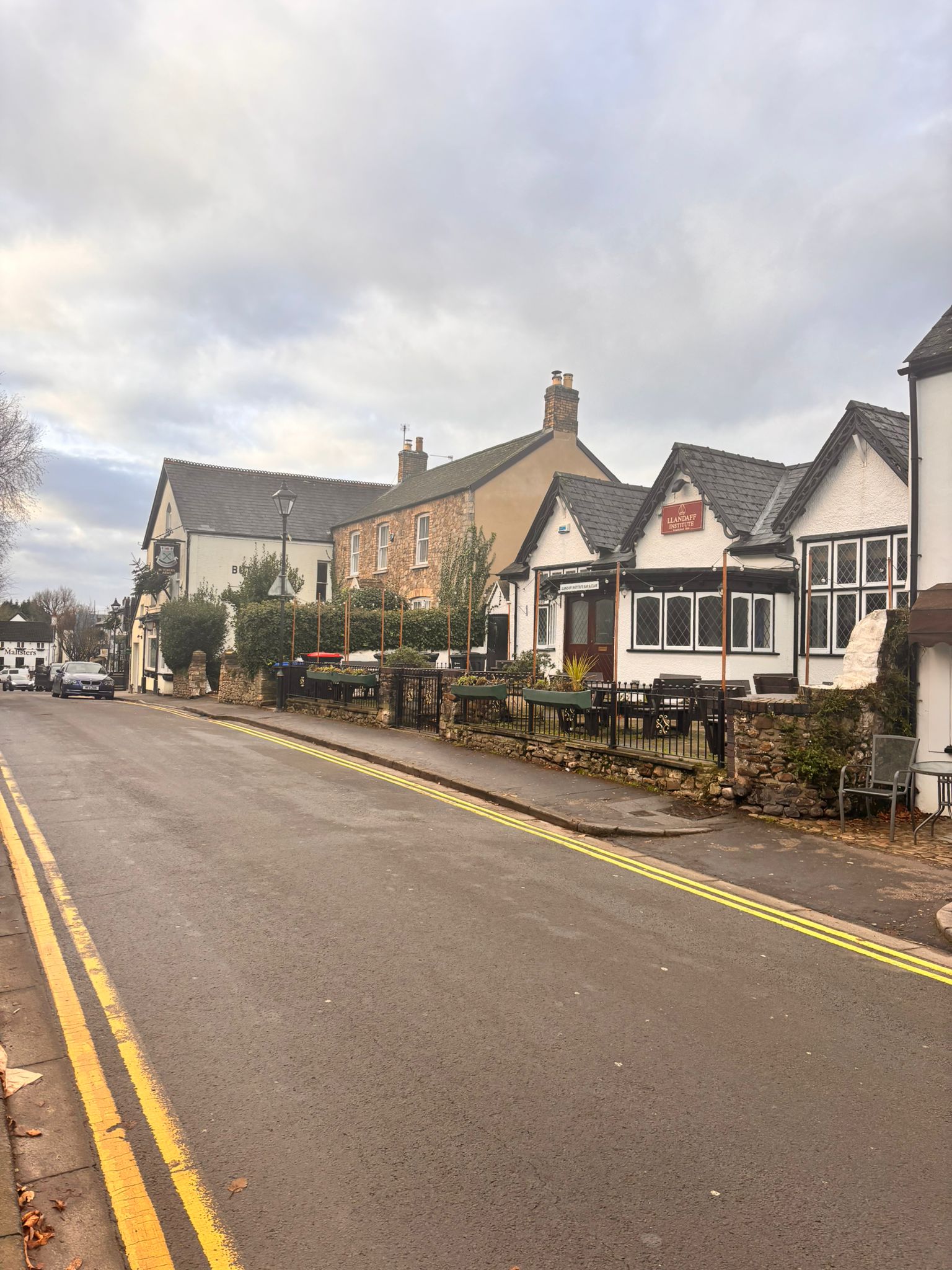 Llun o Bentref Llandaf