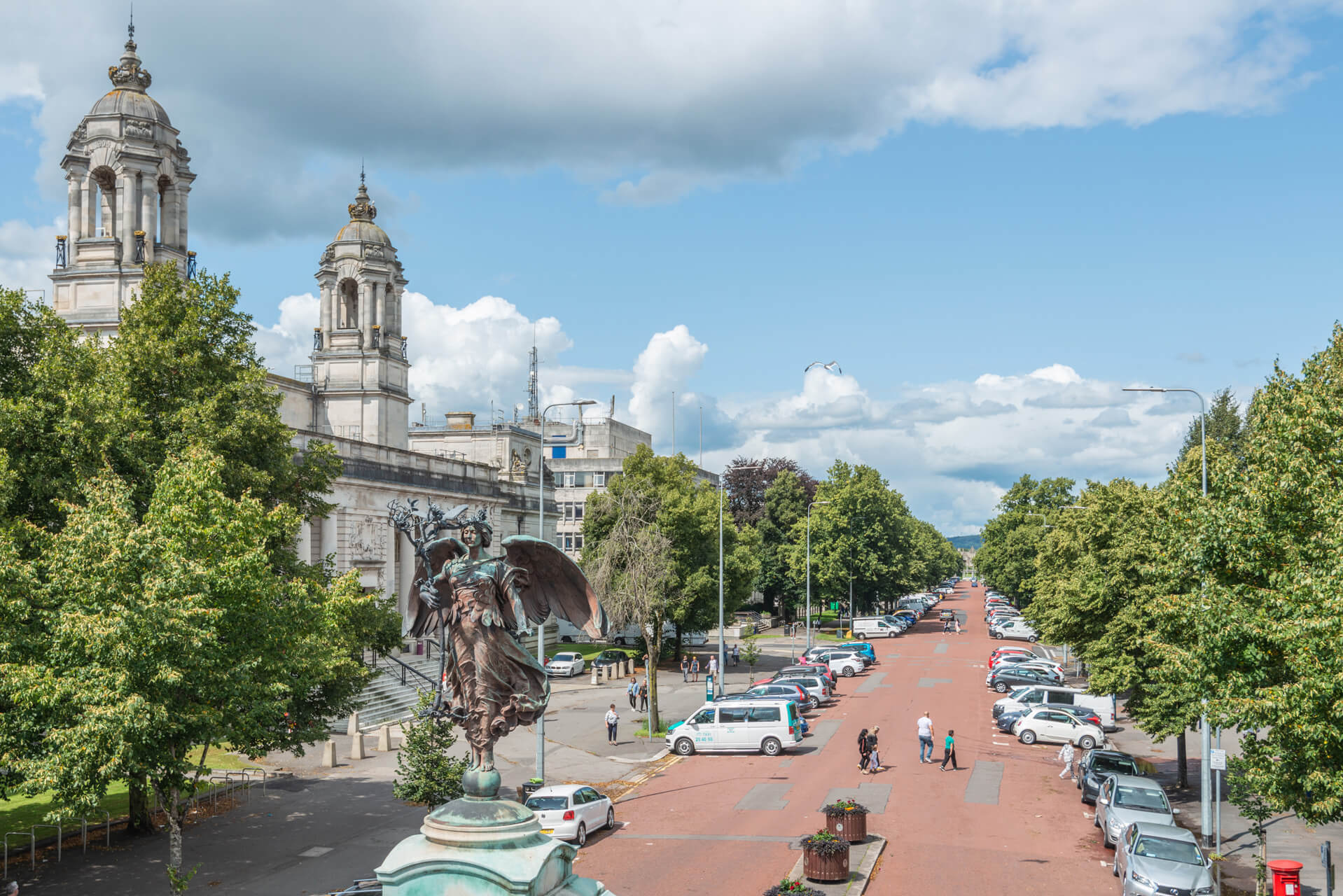 Rhodfa’r Amgueddfa a Rhodfa’r Brenin Edward VII